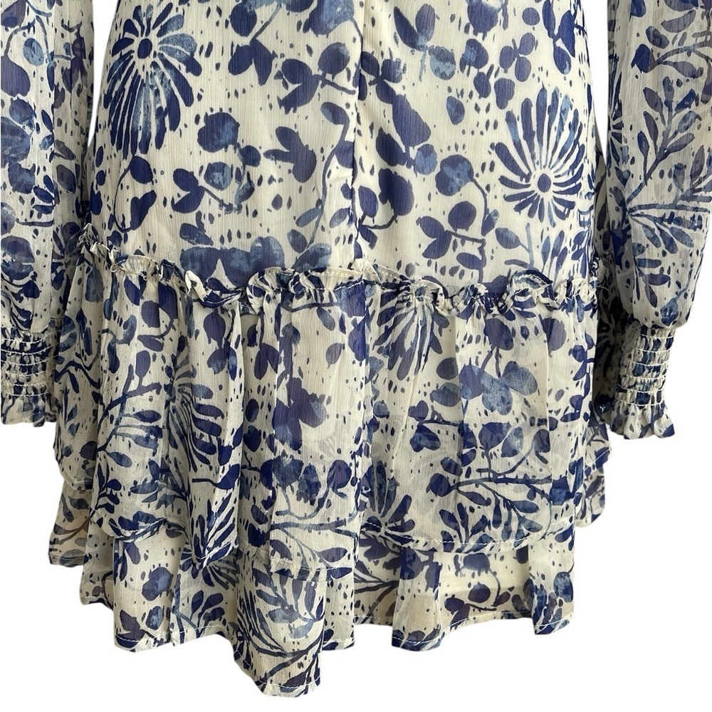 Aqua Blue and White Floral Long Sleeve Dress
Size S - Picture 9 of 10